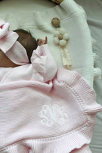 Load image into Gallery viewer, RUFFLE BLANKET l BLUSH PINK