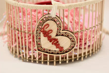 Load image into Gallery viewer, Valentine Basket Tag