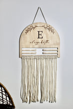 Load image into Gallery viewer, Girl&#39;s Bow and Clip Hanger
